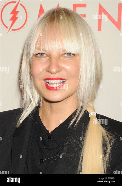 todas las canciones de sia furler|sia singer.